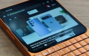 Smartphone có bàn phím vật lý đang hồi sinh
