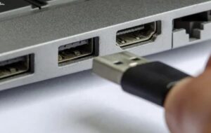 Mẹo xác định chiều cắm USB-A chỉ trong vài giây