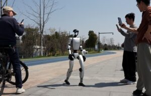 Trung Quốc sẽ cấp 'căn cước' riêng cho robot hình người
